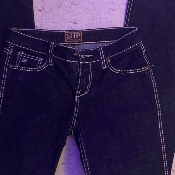 Cowgirl up jeans - Picture 3 of 7